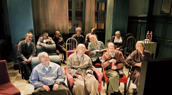 老年人越来越多，要存够多少钱才能养老自由？