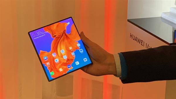 华为首款可折叠屏5G手机HUAWEI Mate X开售 瞬间售罄